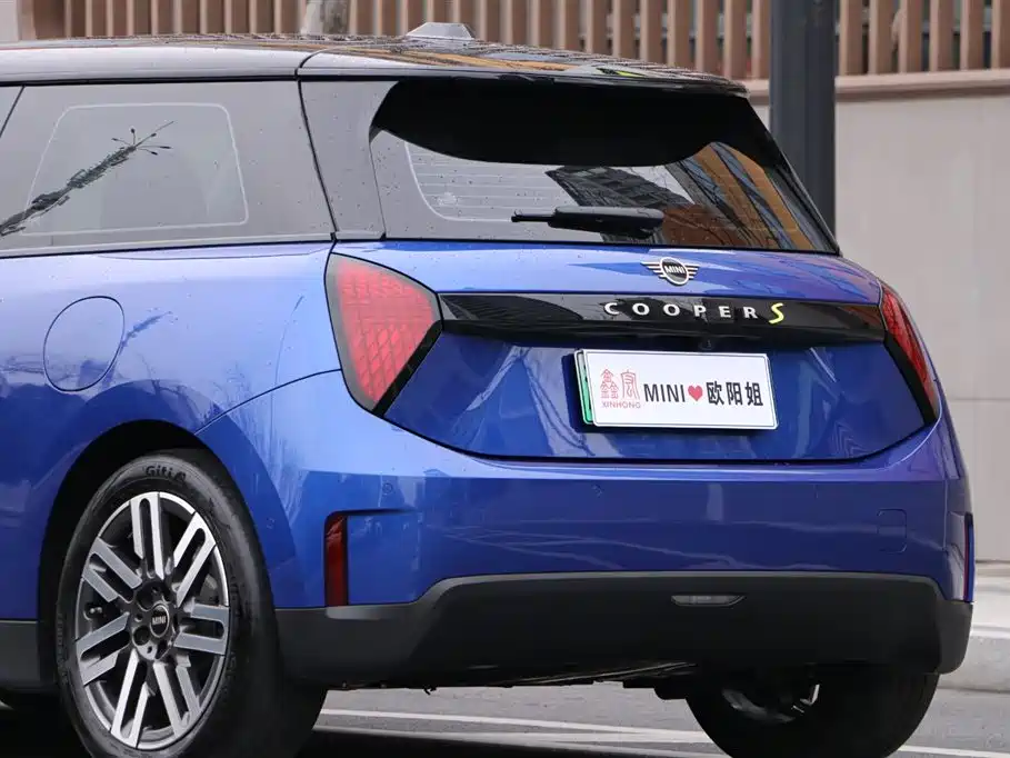 MINI ELECTRIC  COOPER