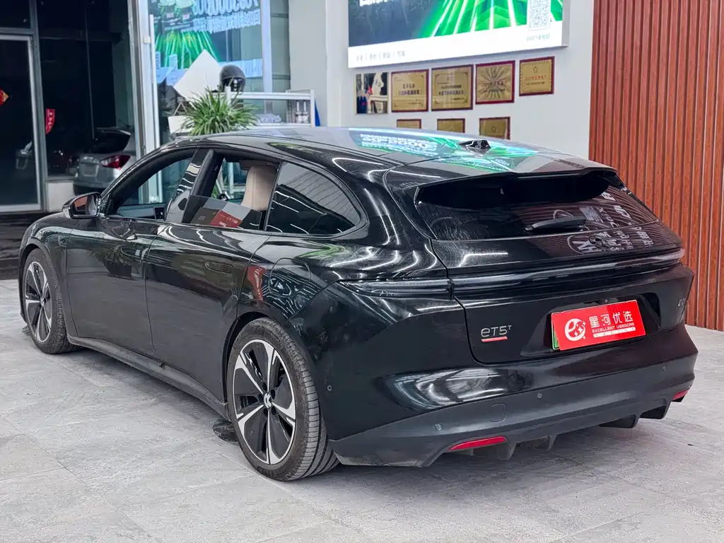 NIO NIO ET5T