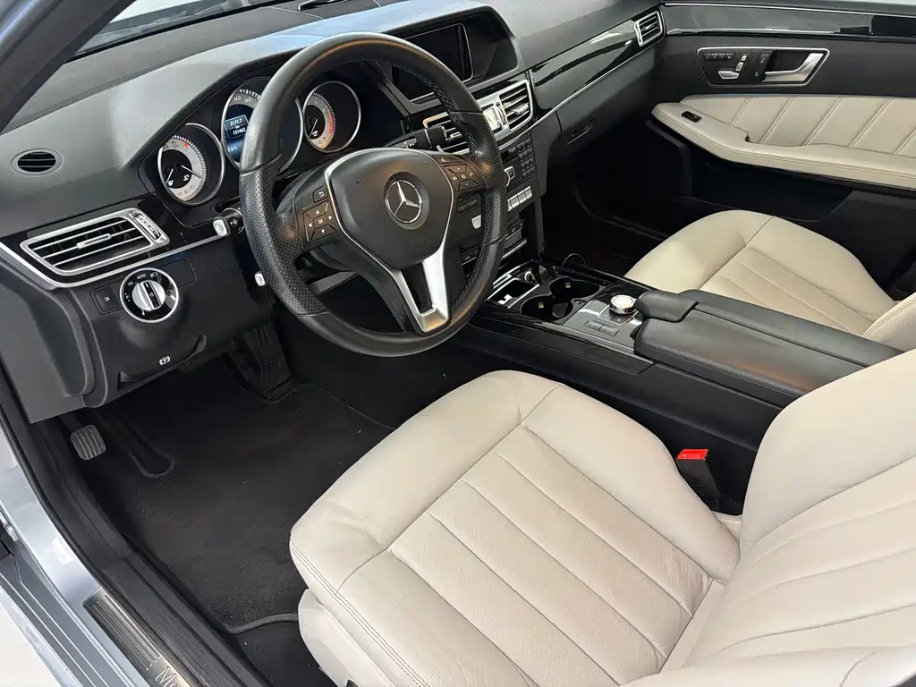 Mercedes-Benz E-Class — миниатюра 8