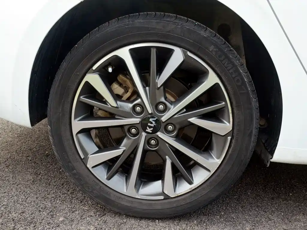 Kia K3 — миниатюра 10