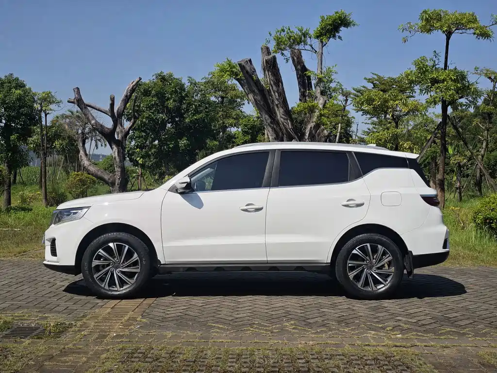 Geely Vision X6 1.4T Manual Premium Type, фото 4