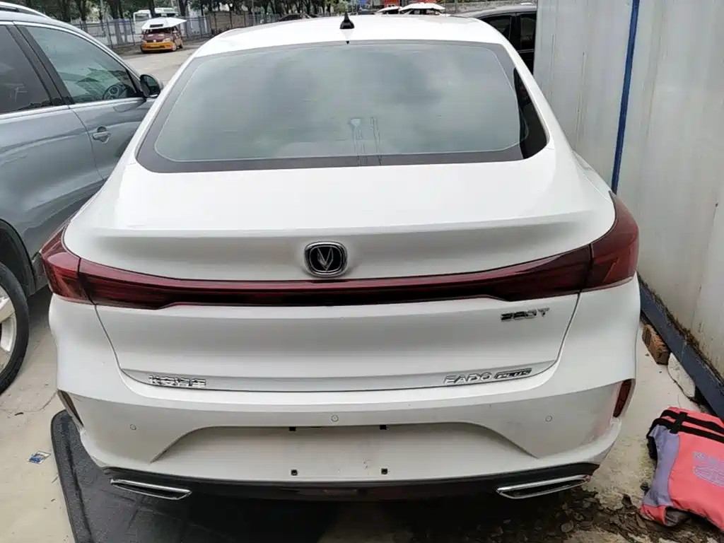 Changan Eado — миниатюра 6