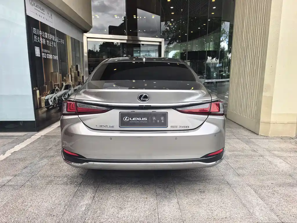 Lexus ES — миниатюра 5