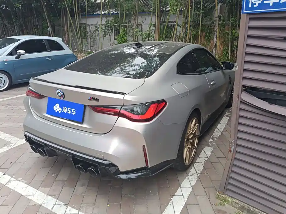 BMW M4 — миниатюра 3