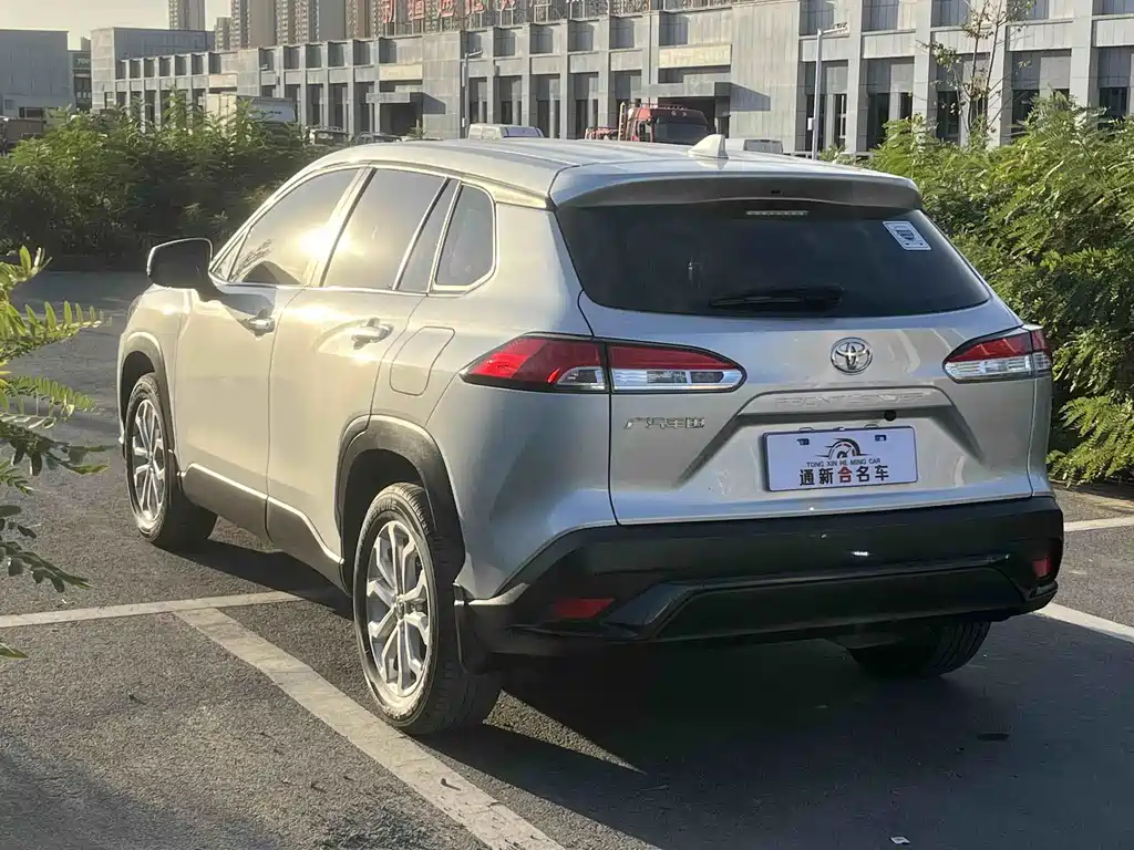 Toyota Frontlander — миниатюра 8