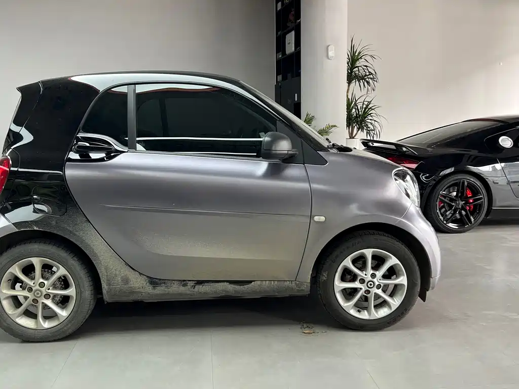 smart Smart Fortwo — миниатюра 4