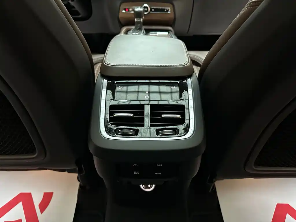 Volvo XC90 — миниатюра 19