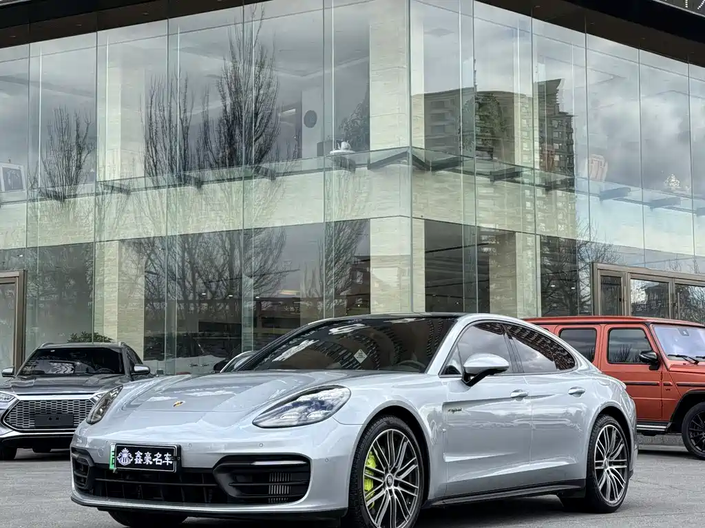 Porsche Panamera Hybrid 2022