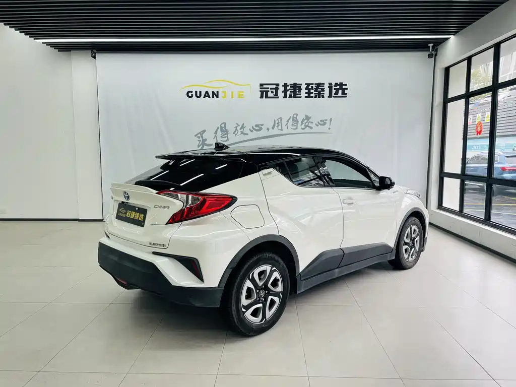 TOYOTA C HR EV