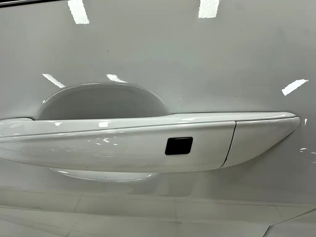 Hyundai Elantra — миниатюра 17