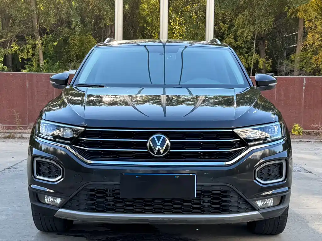 Volkswagen T-Roc — миниатюра 2