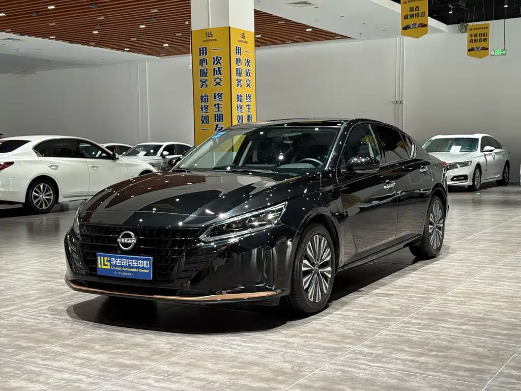 Nissan Teana