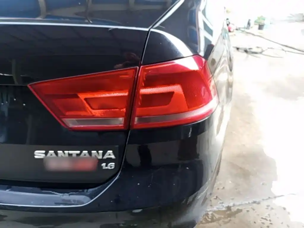 Volkswagen Santana — миниатюра 8