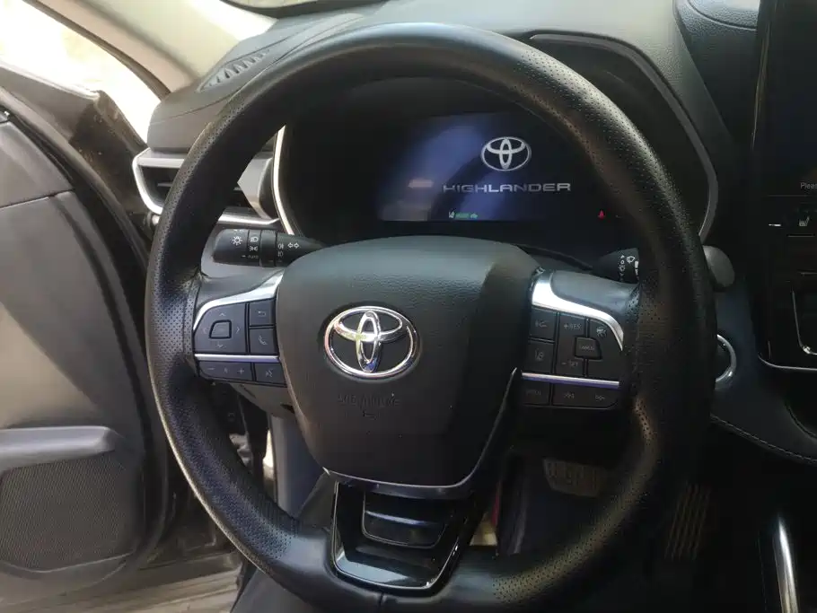 Toyota Highlander — миниатюра 15