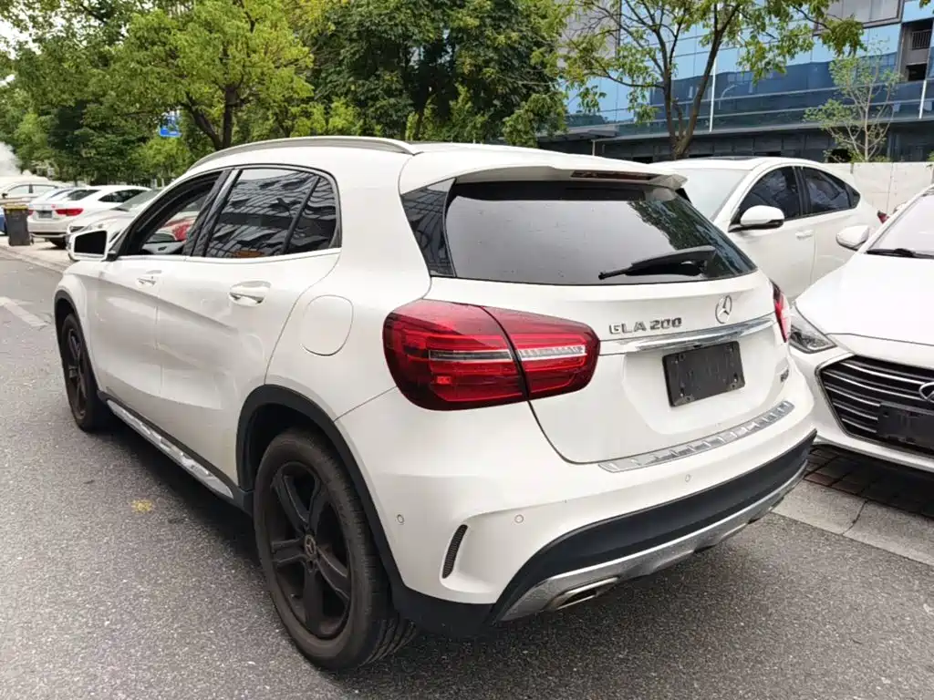 Mercedes-Benz GLA — миниатюра 5