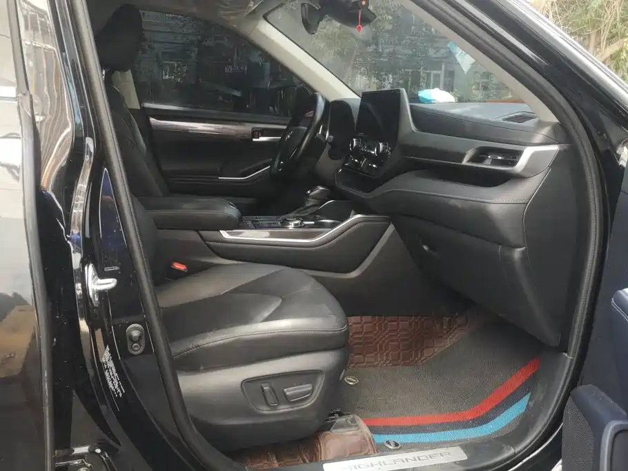 Toyota Highlander — миниатюра 8