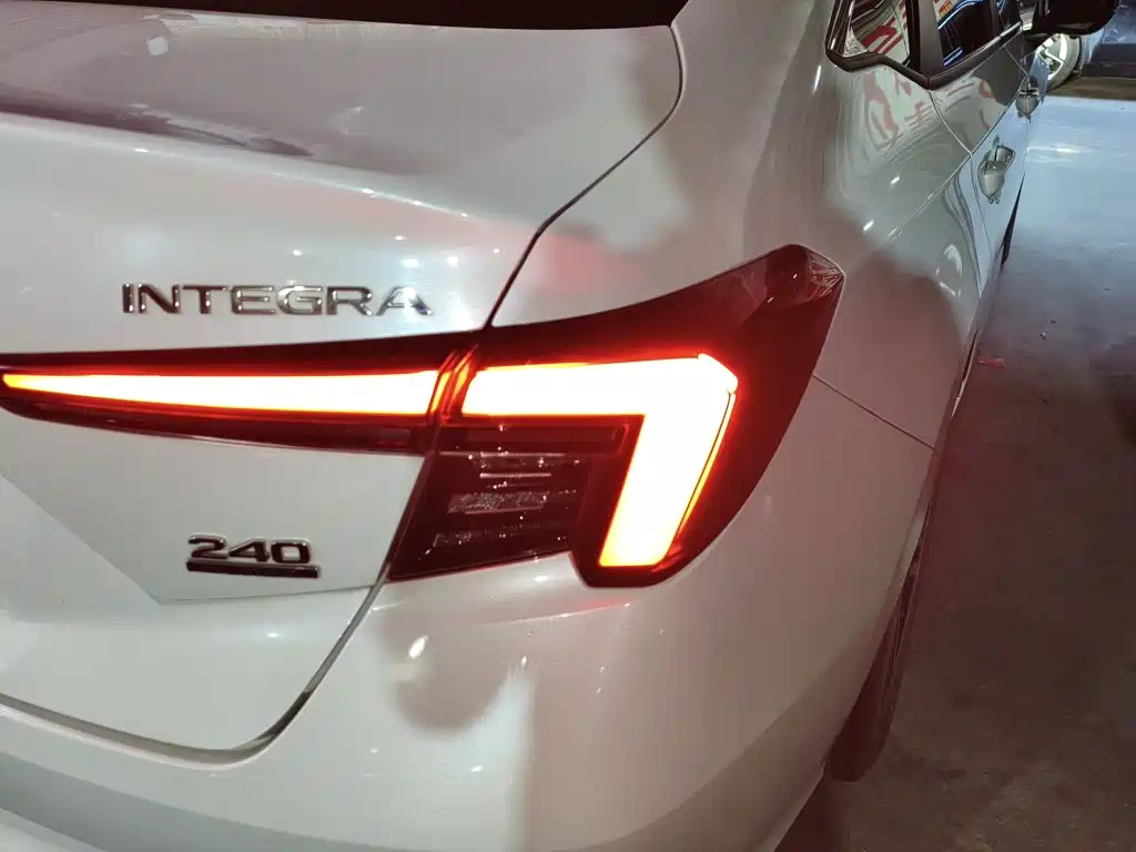 Honda Integra — миниатюра 8