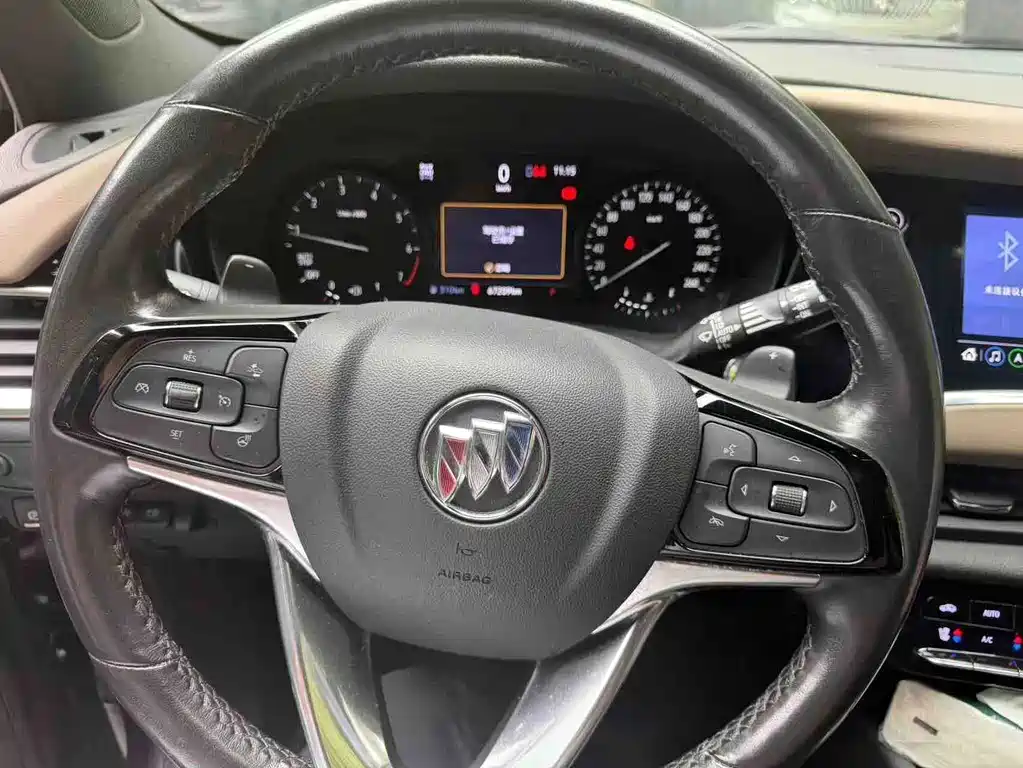 Buick Enclave — миниатюра 4