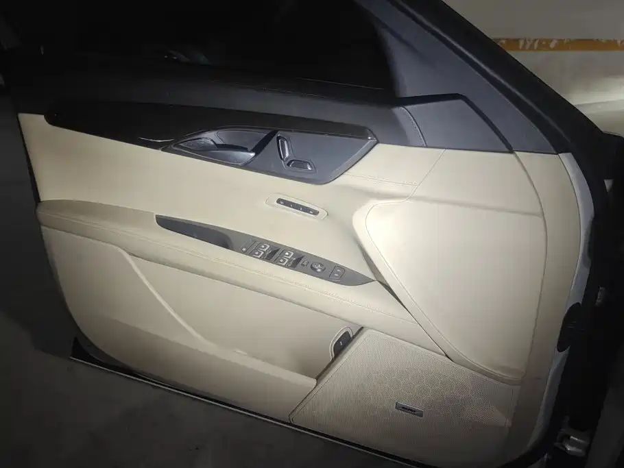 Cadillac CT6 — миниатюра 7