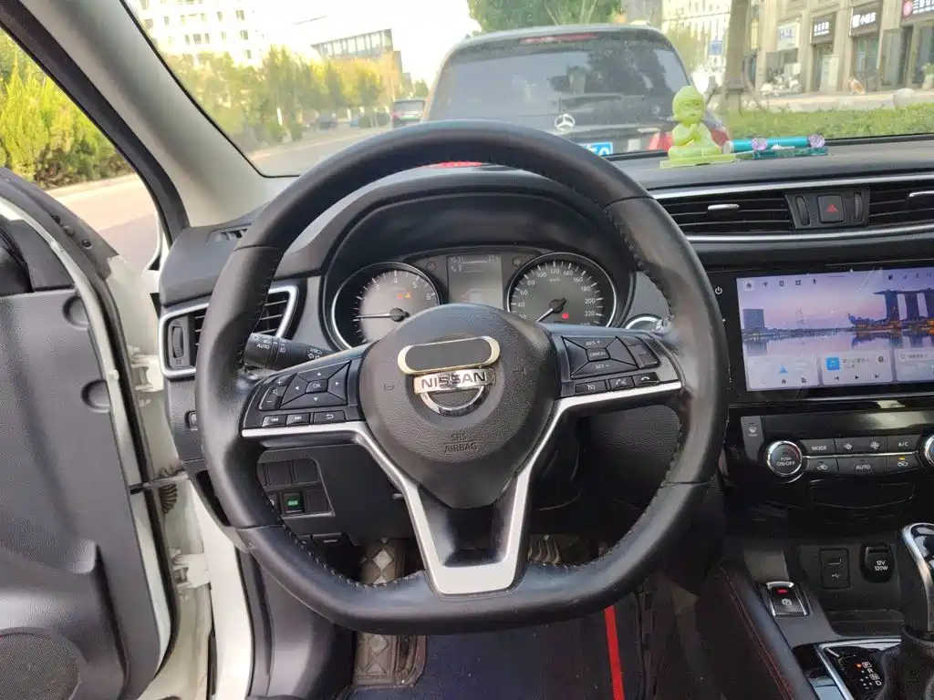Nissan Qashqai — миниатюра 3