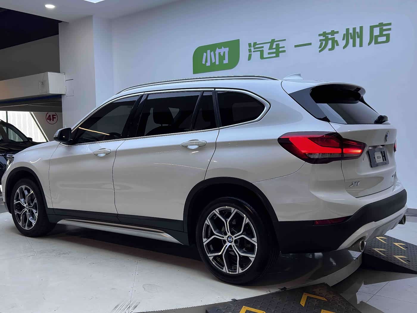 BMW X1 1.5 л 2022 г. Белый, пробег 37000 км