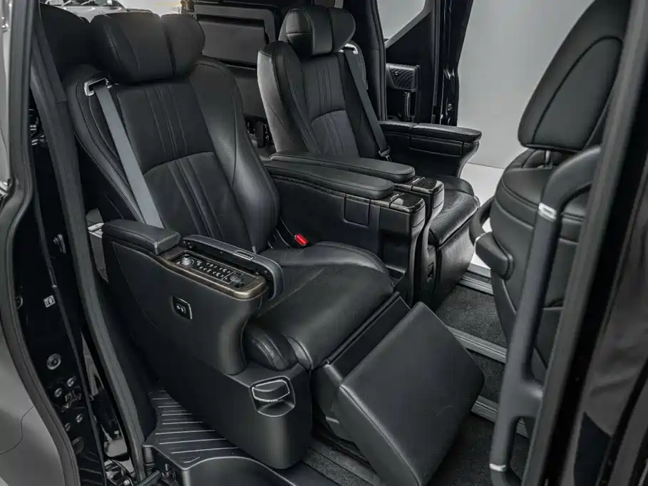 Toyota Vellfire — миниатюра 29