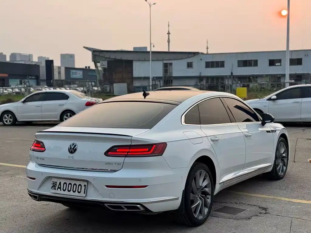 Volkswagen CC — миниатюра 6