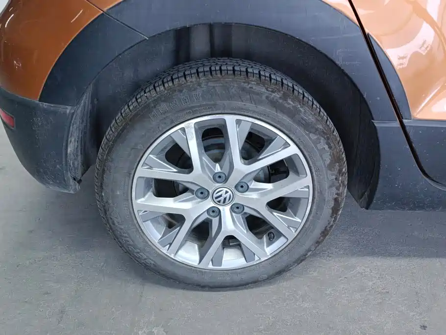 Volkswagen Polo — миниатюра 6
