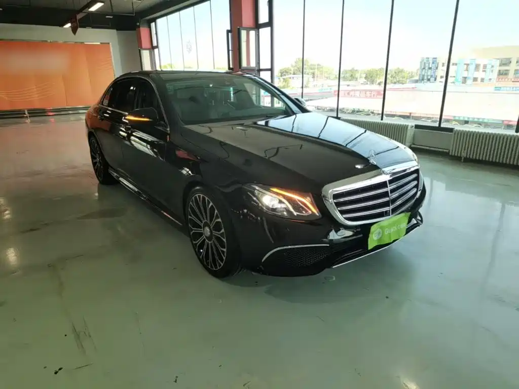 Mercedes-Benz E-Class — миниатюра 4