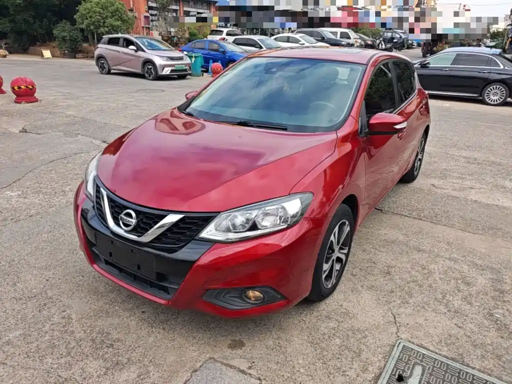 Nissan Tiida — миниатюра 2