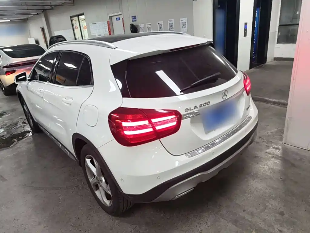 Mercedes-Benz GLA — миниатюра 5
