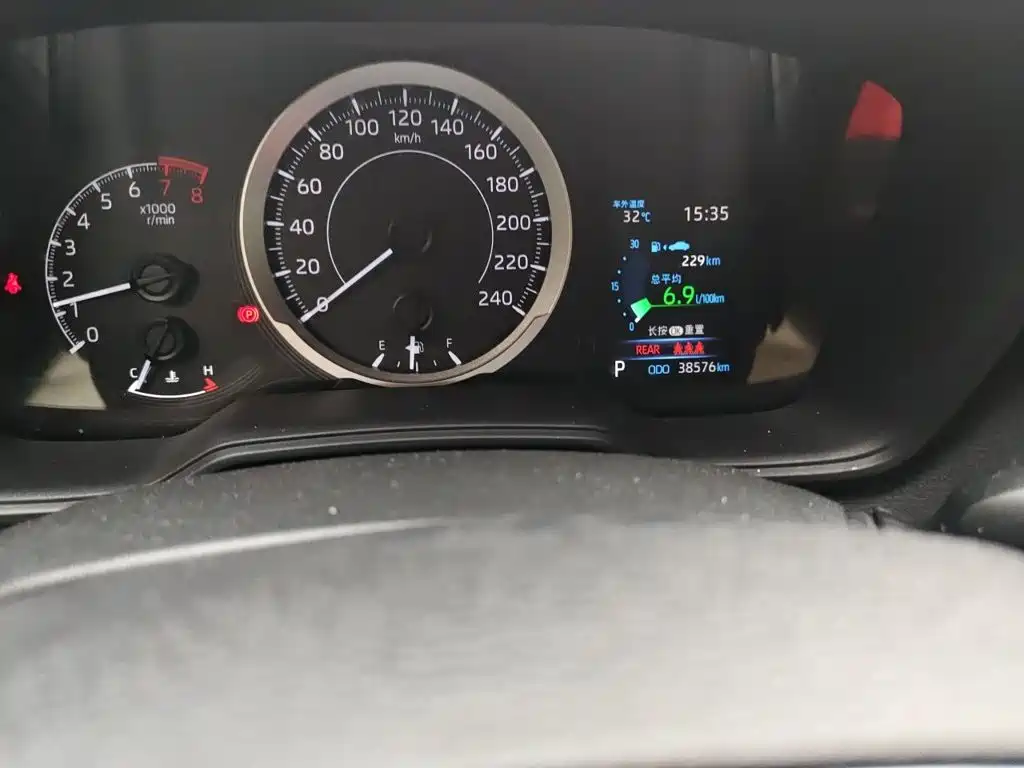 Toyota Frontlander — миниатюра 8