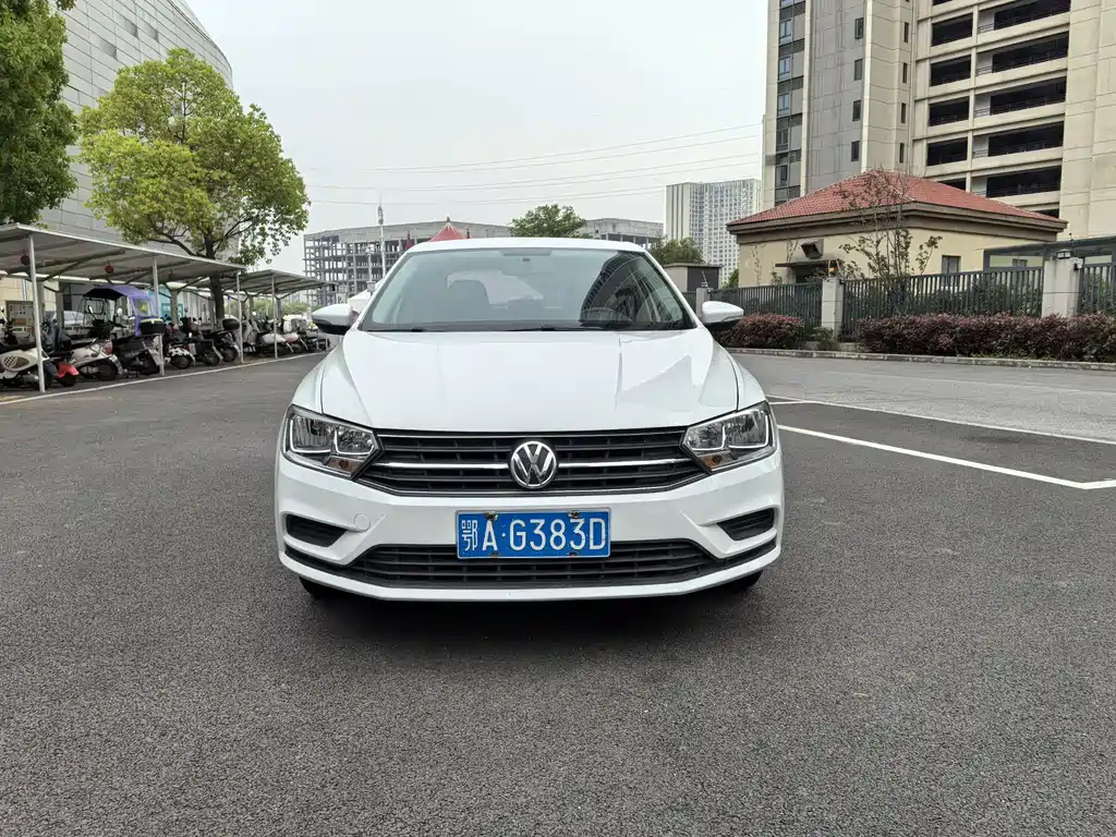 Volkswagen Bora 2016 1.6L AT Comfort