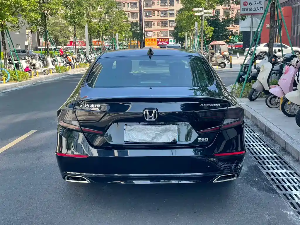 Honda Accord — миниатюра 5