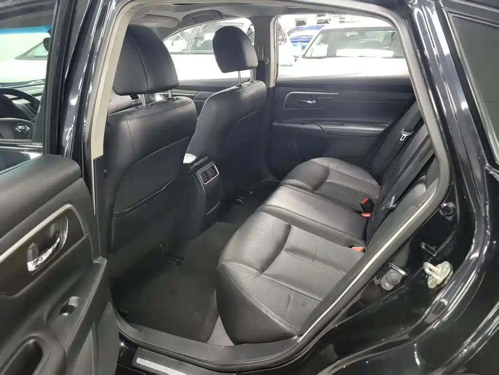 Nissan Teana — миниатюра 8