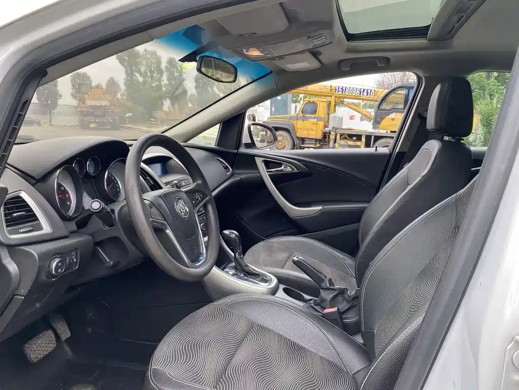 Buick Excelle — миниатюра 4