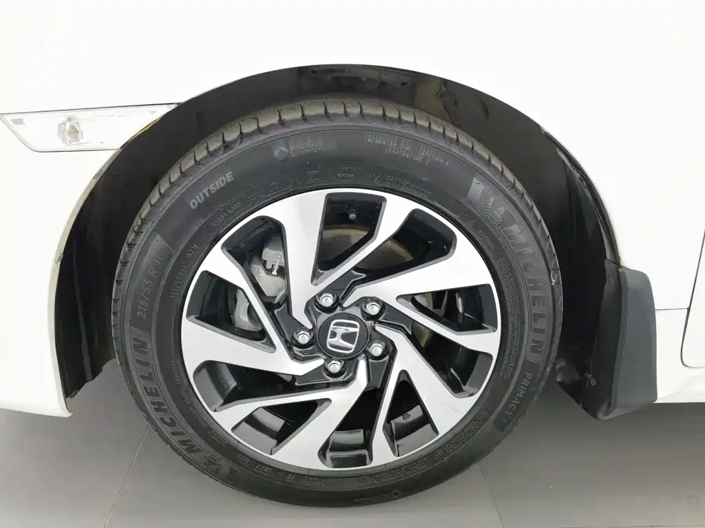 Honda Civic — миниатюра 17