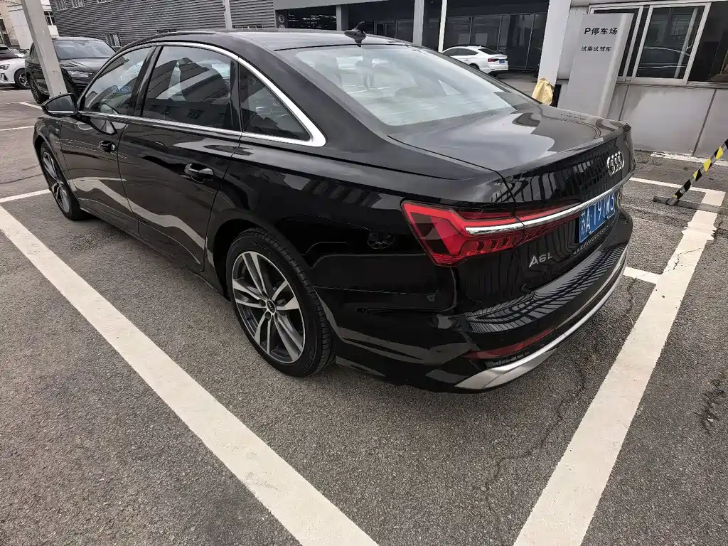 Audi A6L — миниатюра 4