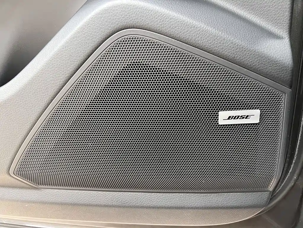 Porsche Cayenne — миниатюра 37