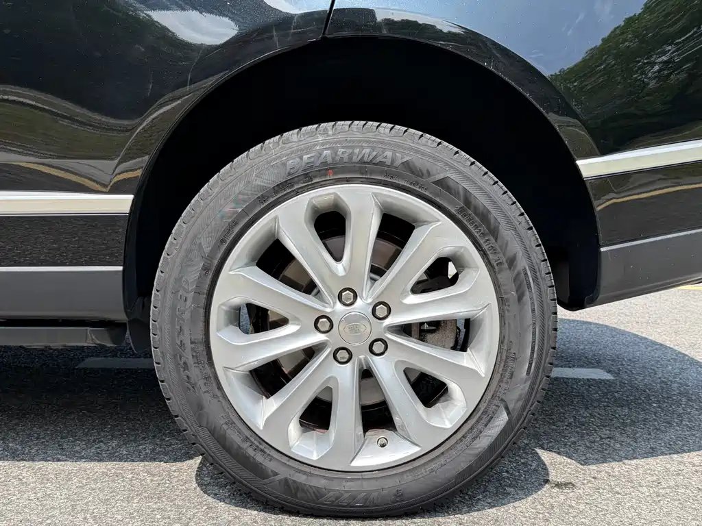 Land Rover Range Rover — миниатюра 14
