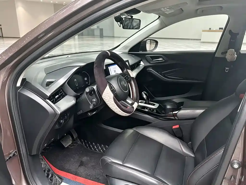 MG MG5 — миниатюра 3
