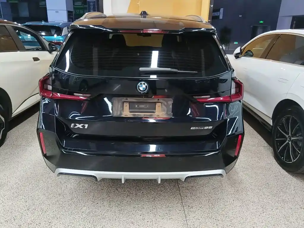 BMW iX1 — миниатюра 6
