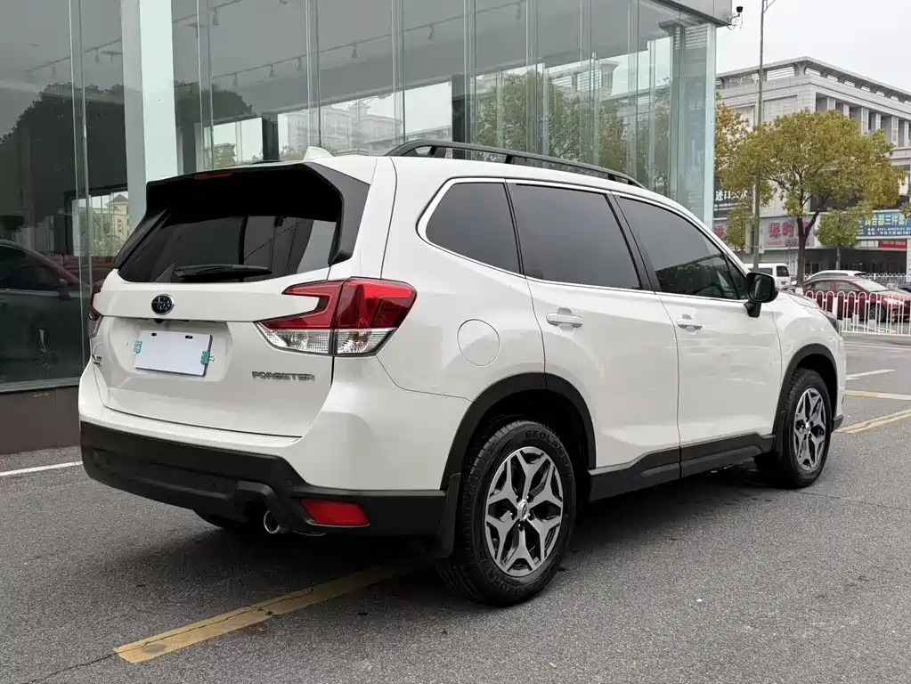 SUBARU FORESTER