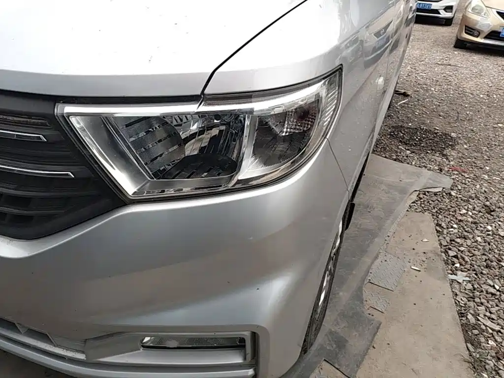 Wuling Hongguang V — миниатюра 18