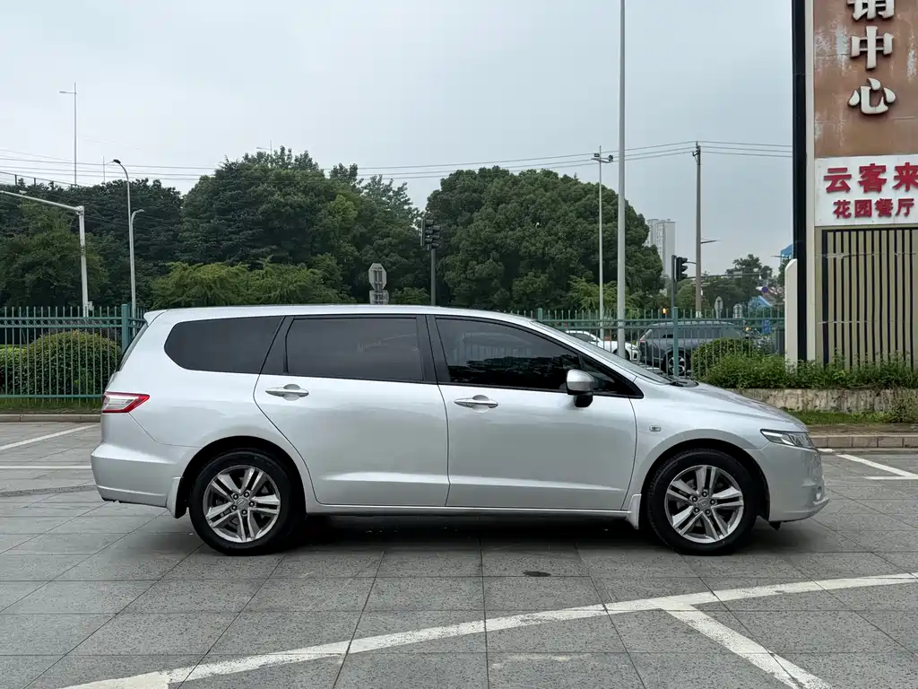 Honda Odyssey 2011 2.4L Luxury