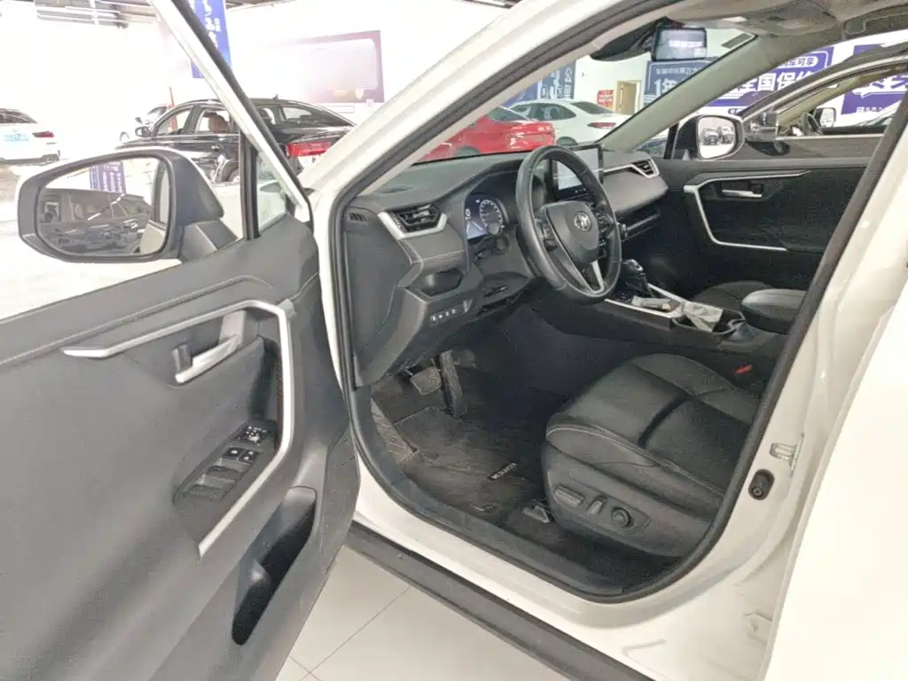 Toyota Wildlander — миниатюра 16