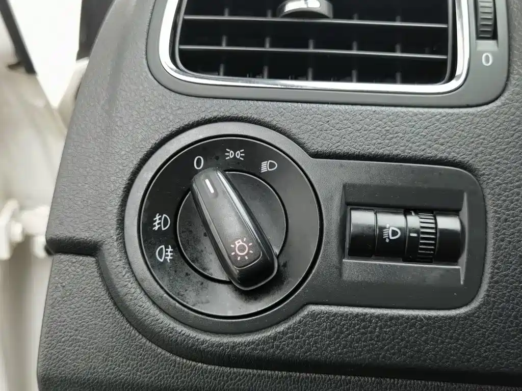 Volkswagen Polo — миниатюра 21