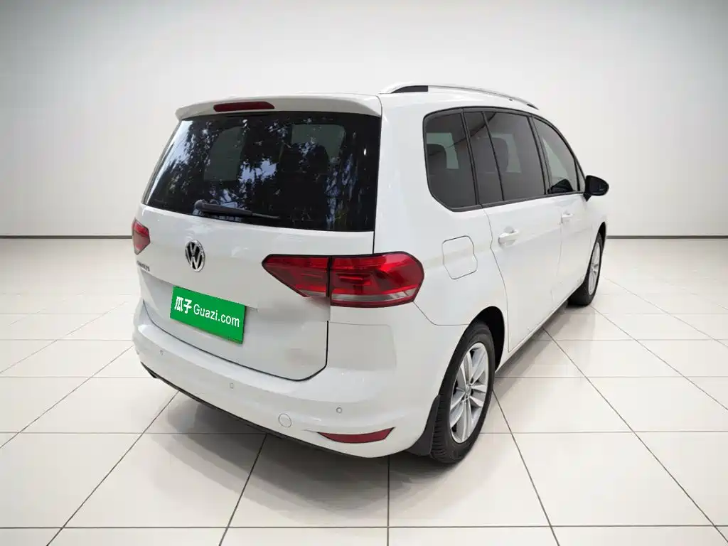 Volkswagen Touran — миниатюра 4