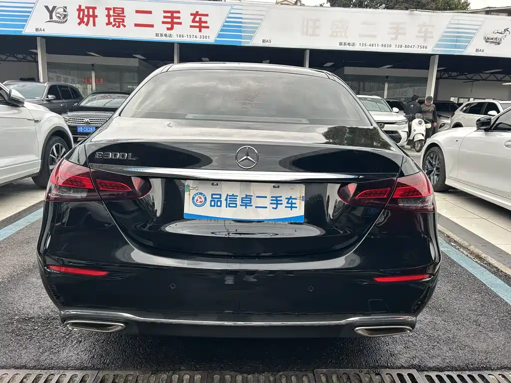 MERCEDES-BENZ E CLASS