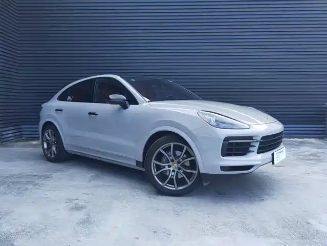 PORSCHE CAYENNE 2022